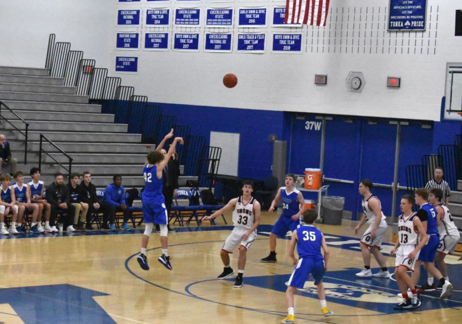 Minnetonka Boys Basketball: Dunking Into The New Season